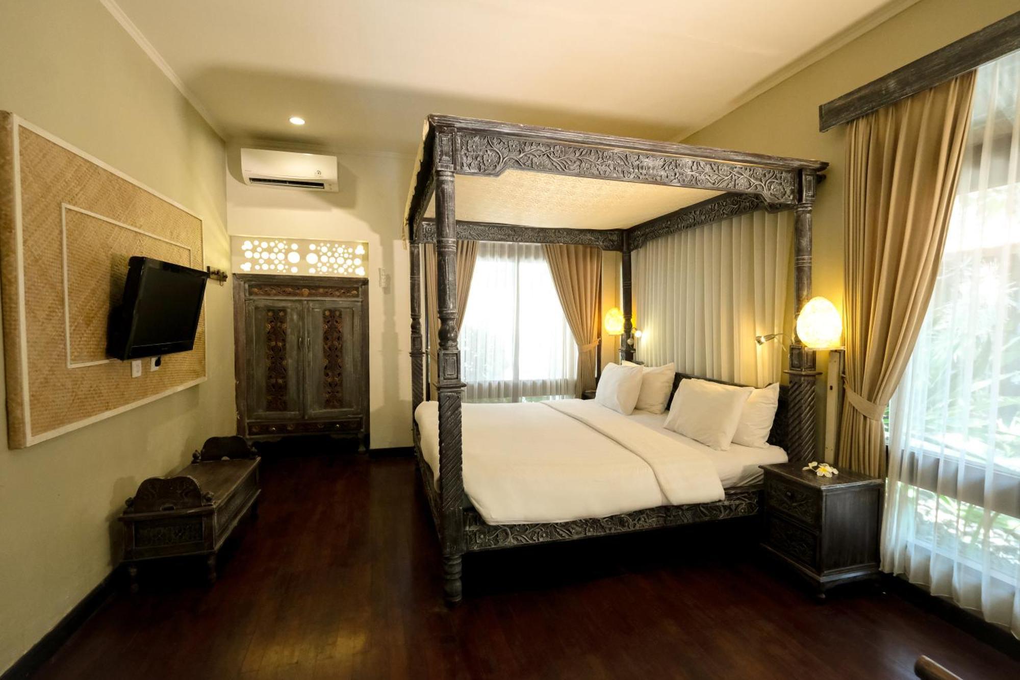 Honeymooner Room